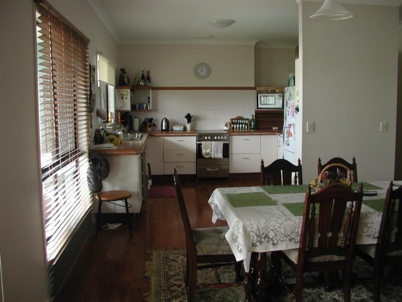 4 Campbell Street, Sarina QLD 4737