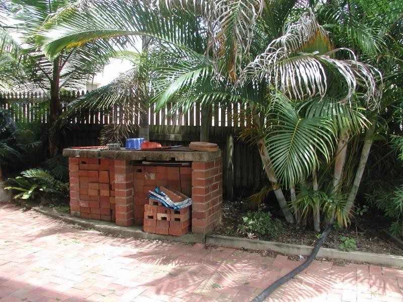 4 Campbell Street, Sarina QLD 4737