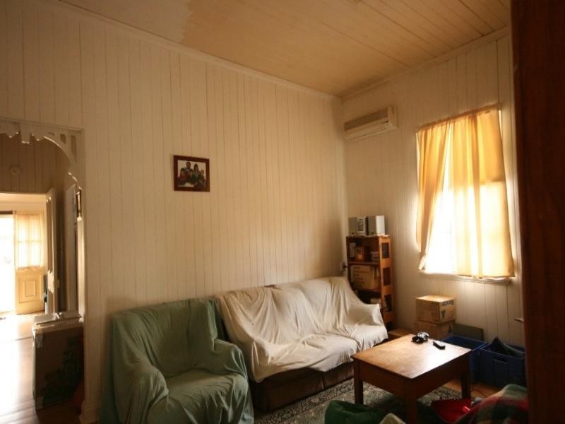 4 Nolan Street, Sarina QLD 4737