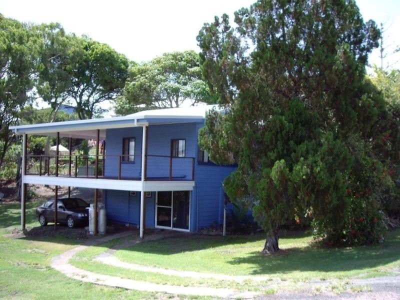 5 Coast Road, Sarina Beach QLD 4737