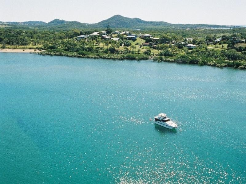 5 Coast Road, Sarina Beach QLD 4737