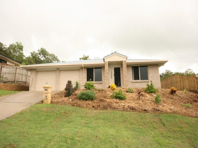 28 Jackson Street, Sarina QLD 4737