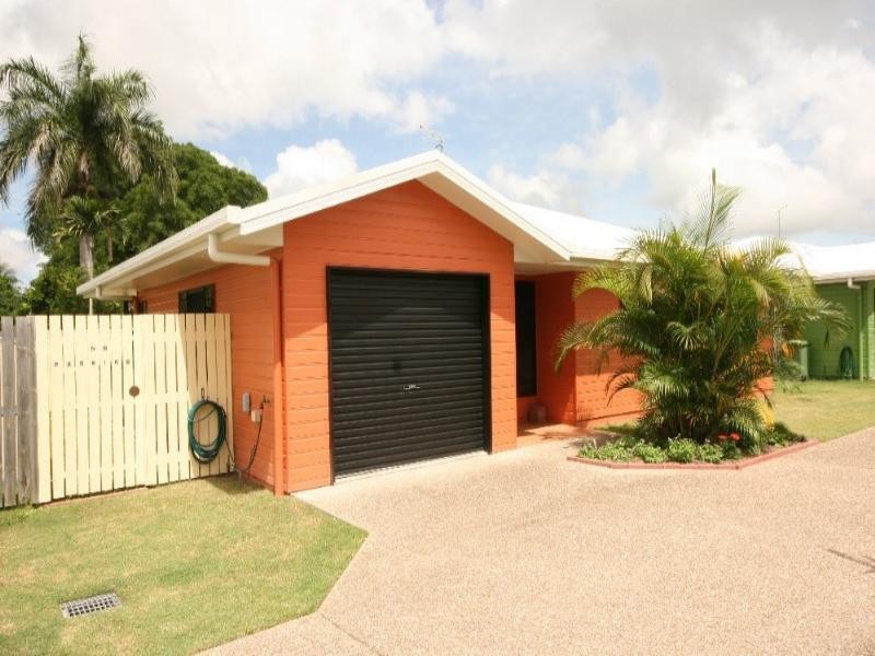 4/5 East Street, Sarina QLD 4737