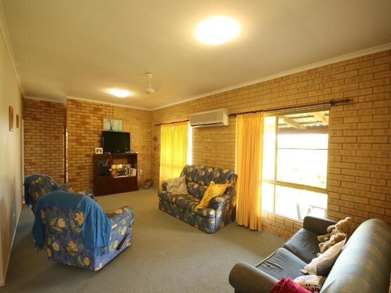 17 Coleshill Drive, Sarina QLD 4737