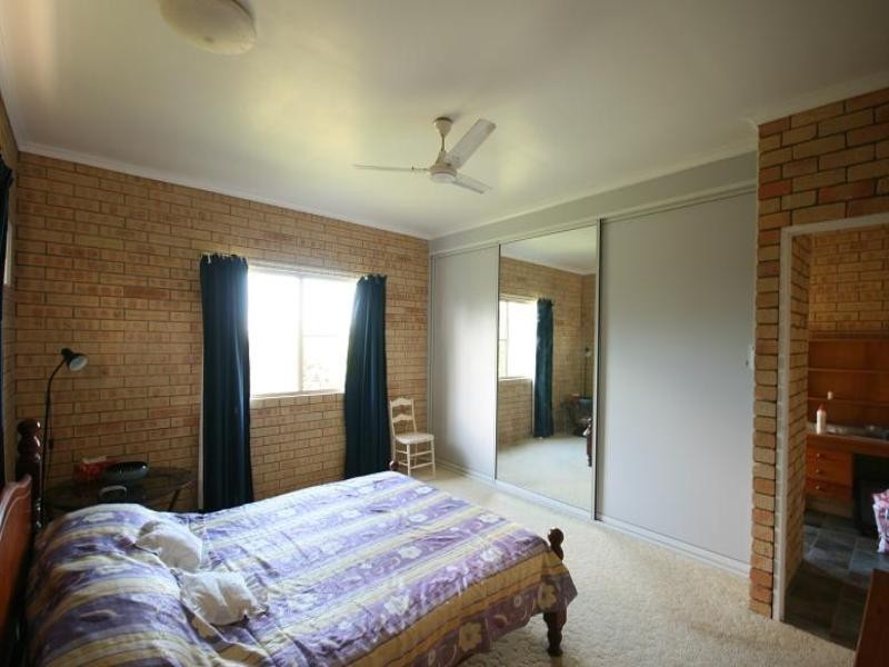 17 Coleshill Drive, Sarina QLD 4737