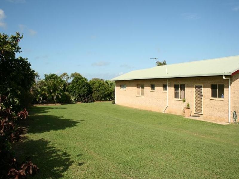 17 Coleshill Drive, Sarina QLD 4737
