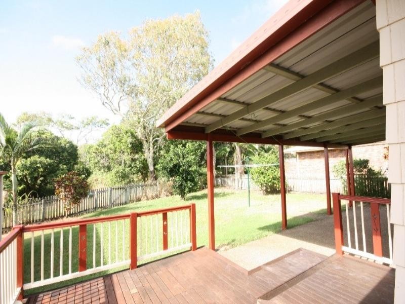 8 Grasstree Beach Road, Sarina QLD 4737