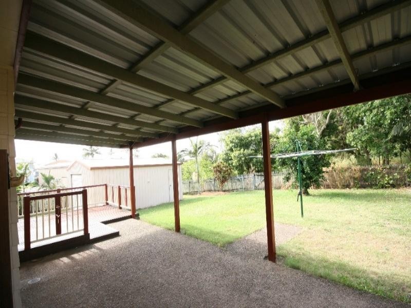 8 Grasstree Beach Road, Sarina QLD 4737