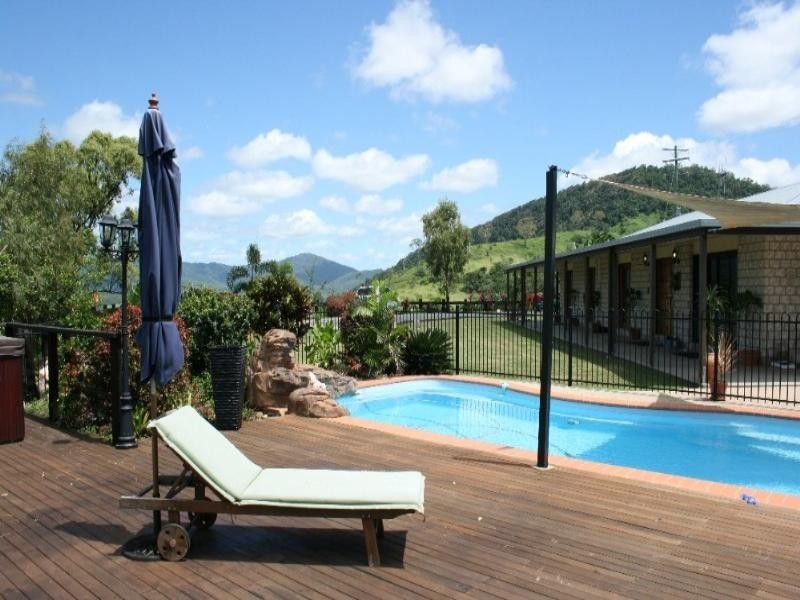 7 Websters Road, Sarina QLD 4737