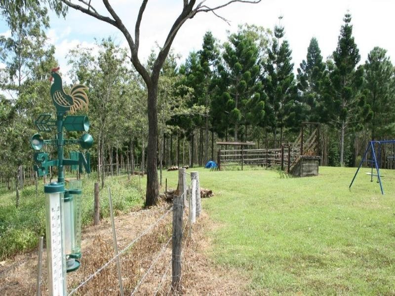 44 Lawries Road, Sarina QLD 4737