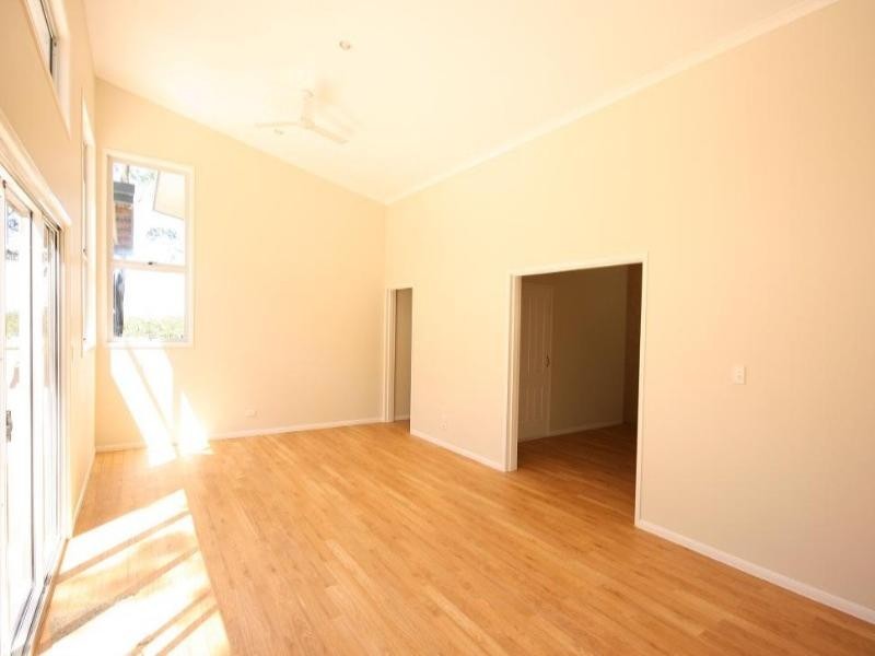 33 Jackson Street, Sarina QLD 4737