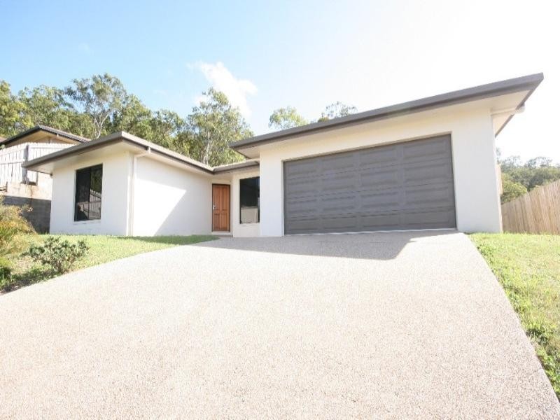 32 Jackson Street, Sarina QLD 4737