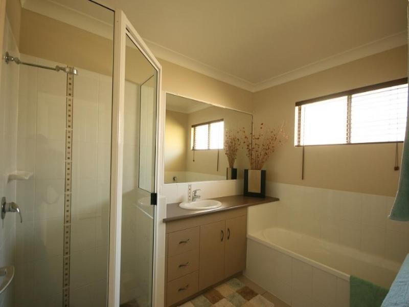 33 Brooksfield Drive, Sarina QLD 4737