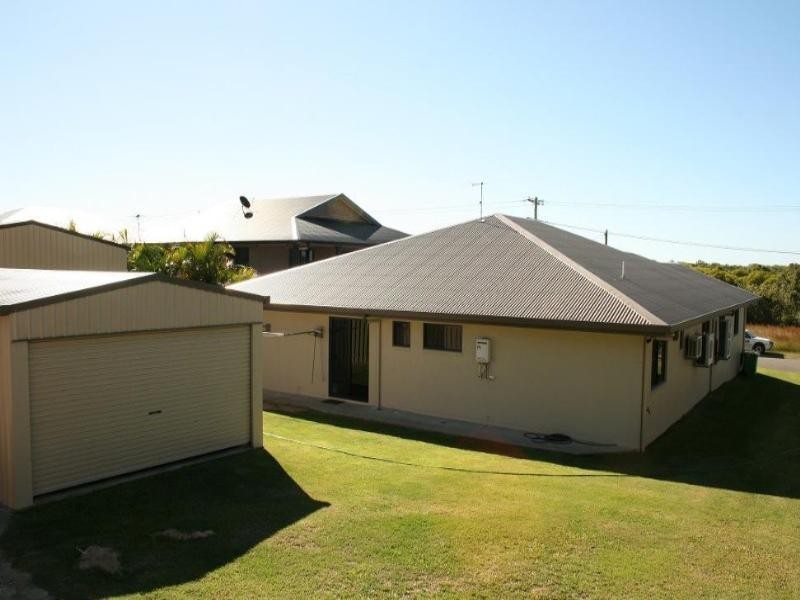 33 Brooksfield Drive, Sarina QLD 4737