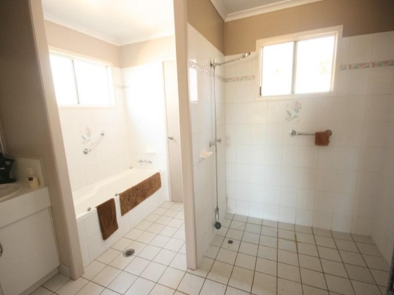 15 Ceder Street, Sarina QLD 4737