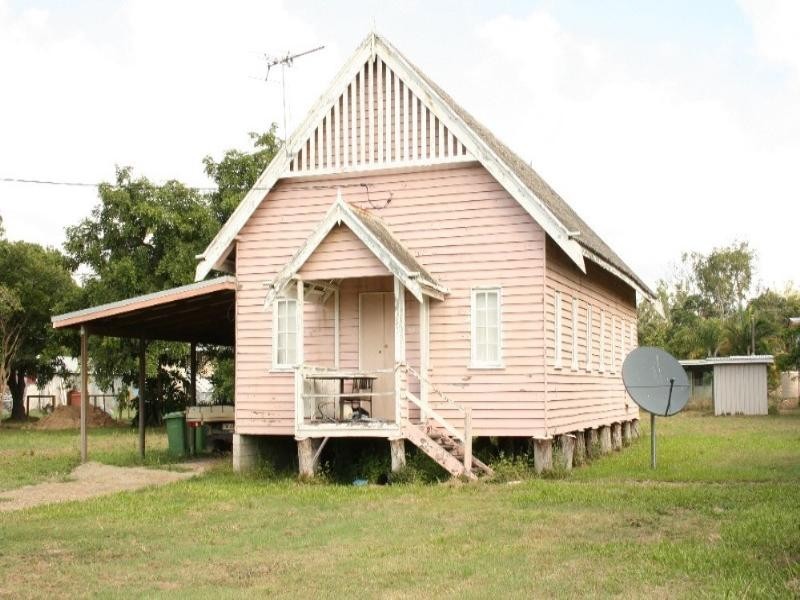 13 Mumby Street, Sarina QLD 4737