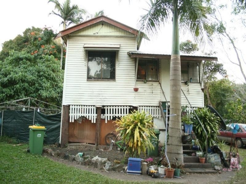 66 Range Road, Sarina QLD 4737