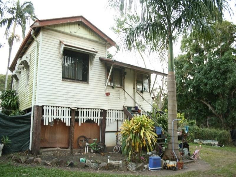 66 Range Road, Sarina QLD 4737