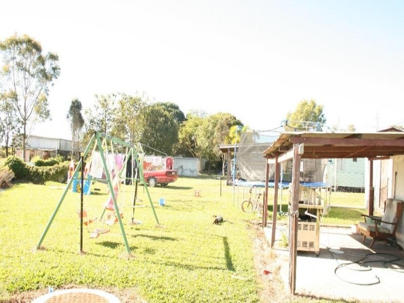 29 Beach Road, Sarina QLD 4737