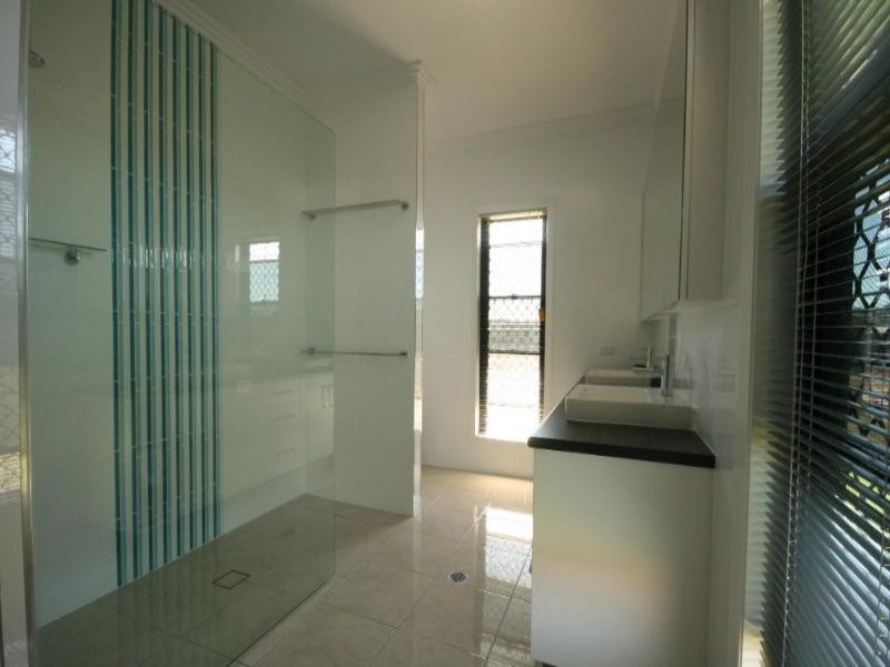 27 Millenium Drive, Sarina QLD 4737