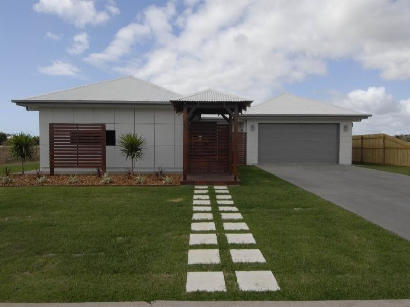27 Millenium Drive, Sarina QLD 4737