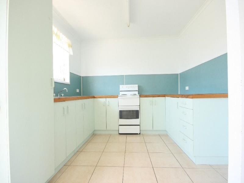 15 Fremont Avenue, Sarina QLD 4737