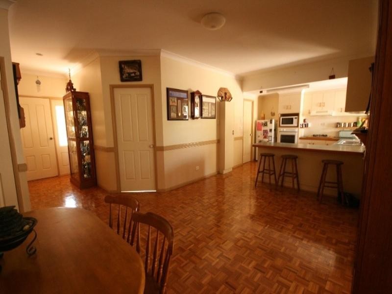 3 Sandalwood Court, Sarina QLD 4737