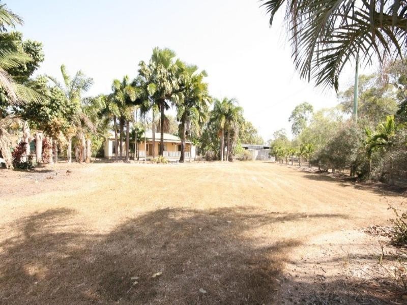 3 Sandalwood Court, Sarina QLD 4737