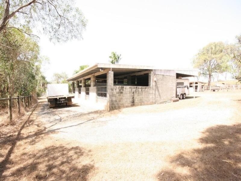 3 Sandalwood Court, Sarina QLD 4737