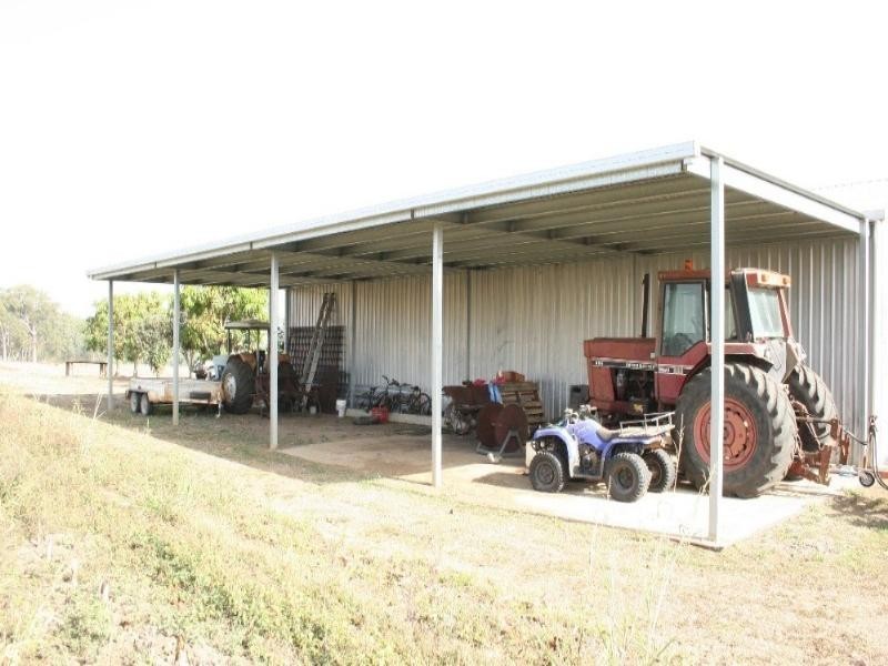 129 Smart Road, Koumala QLD 4738