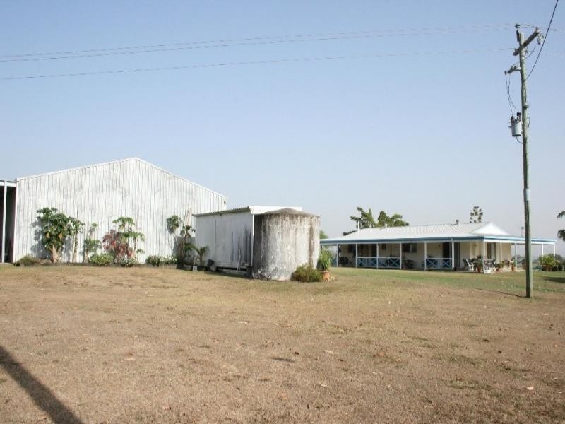 129 Smart Road, Sarina QLD 4737