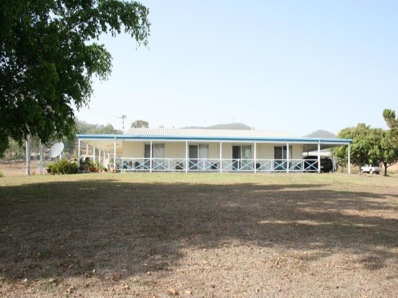 129 Smart Road, Koumala QLD 4738