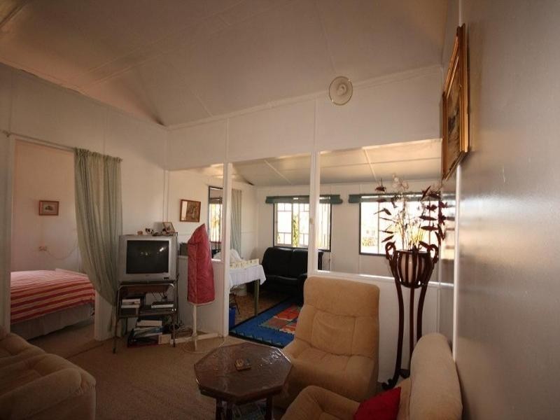 7 Crichton Street, Sarina QLD 4737