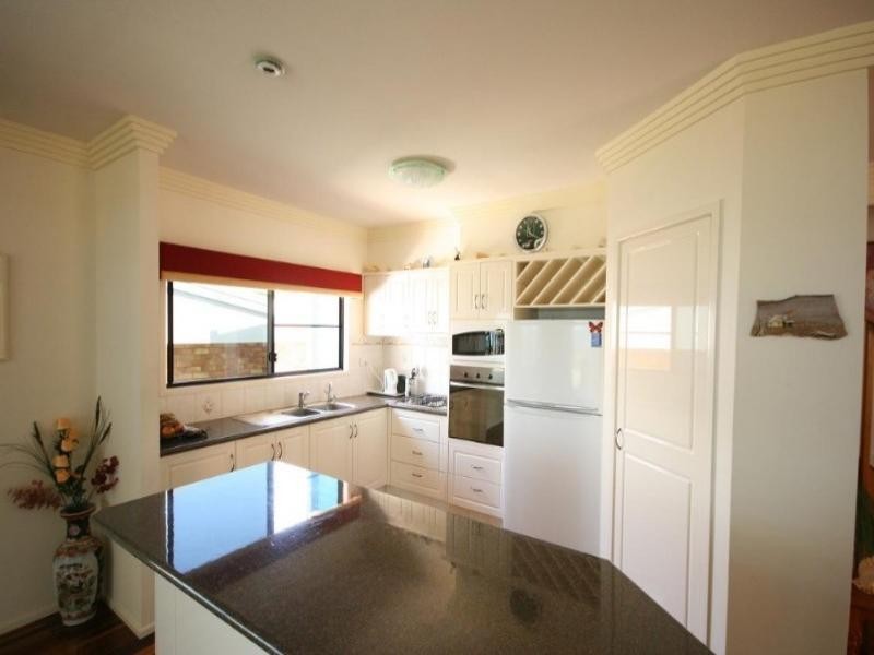 4 The Esplanade, Sarina QLD 4737