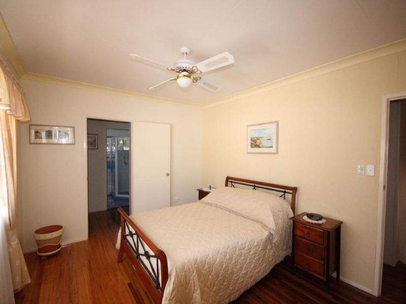 4 The Esplanade, Sarina QLD 4737