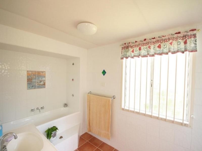 4 The Esplanade, Sarina QLD 4737