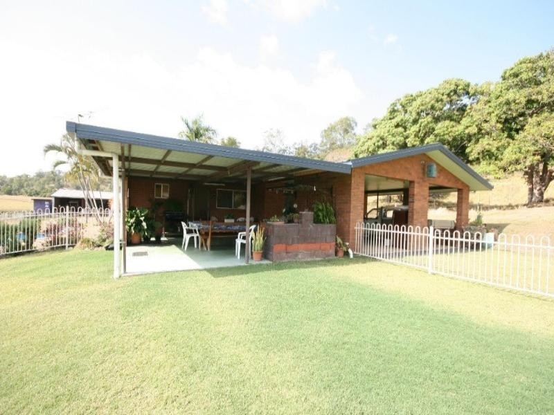 92053 Bruce Highway, Sarina QLD 4737