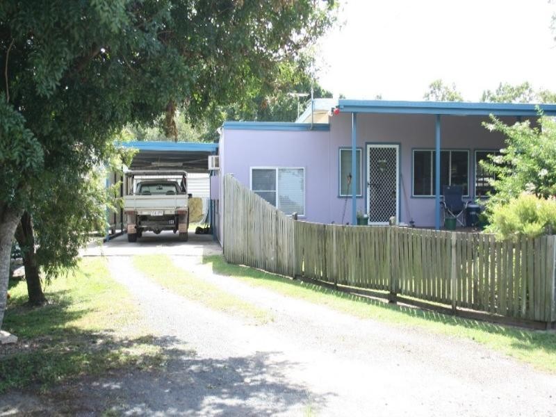 477 dunrock, Chelona QLD 4740