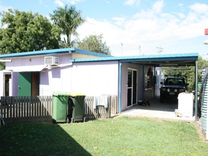 477 dunrock, Sarina QLD 4737