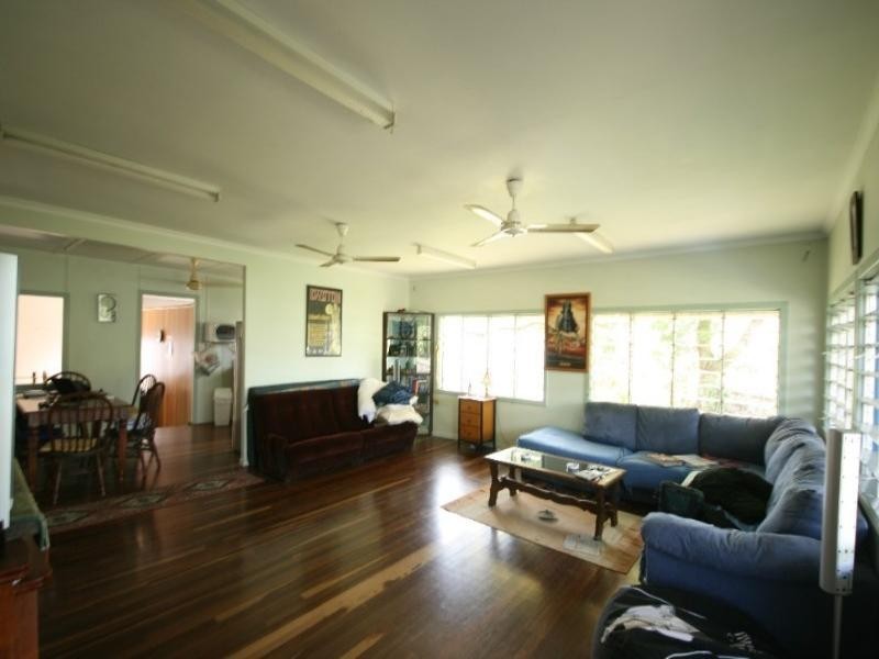 477 dunrock, Sarina QLD 4737