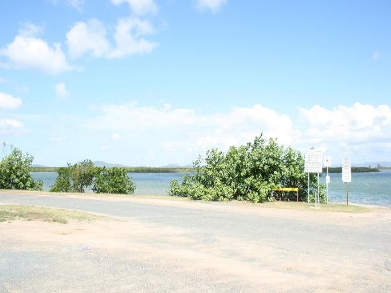 477 dunrock, Sarina QLD 4737