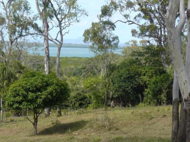 844 Sarina Beach Road, Sarina QLD 4737