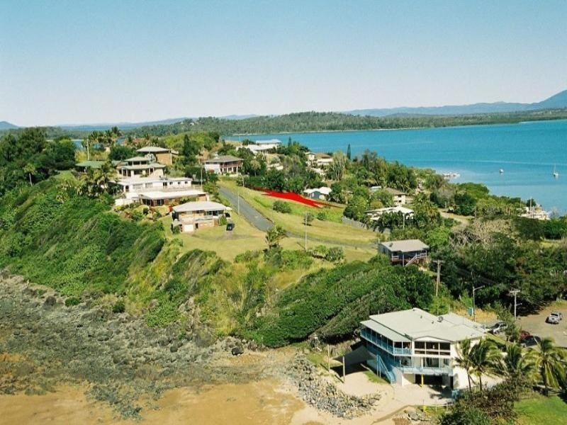 7 Captain Blackwood Drive, Sarina Beach QLD 4737