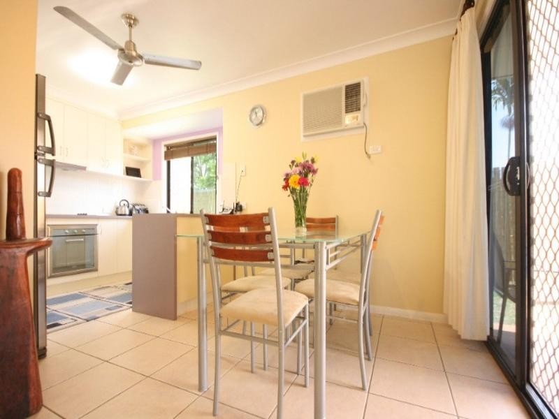 1/5 East Street, Sarina QLD 4737