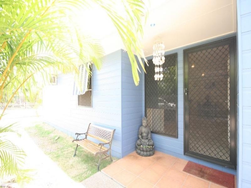 1/5 East Street, Sarina QLD 4737