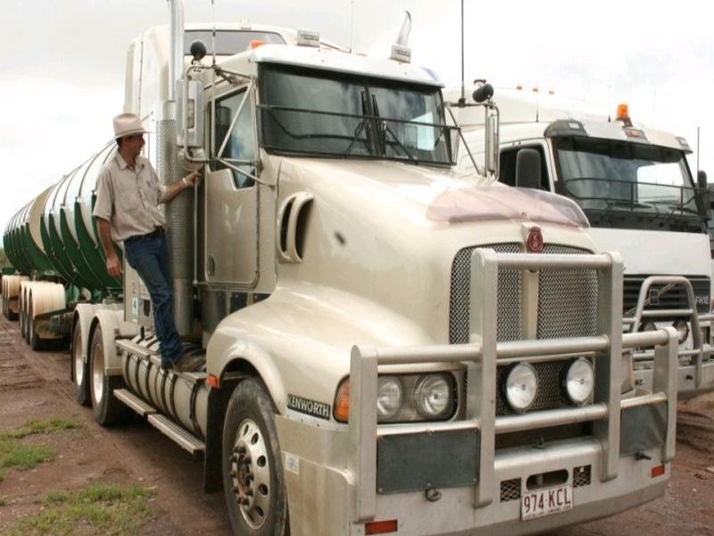 90365 Bruce Highway, Sarina QLD 4737