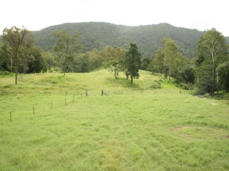 673 Middle Creek Road, Mackay QLD 4740