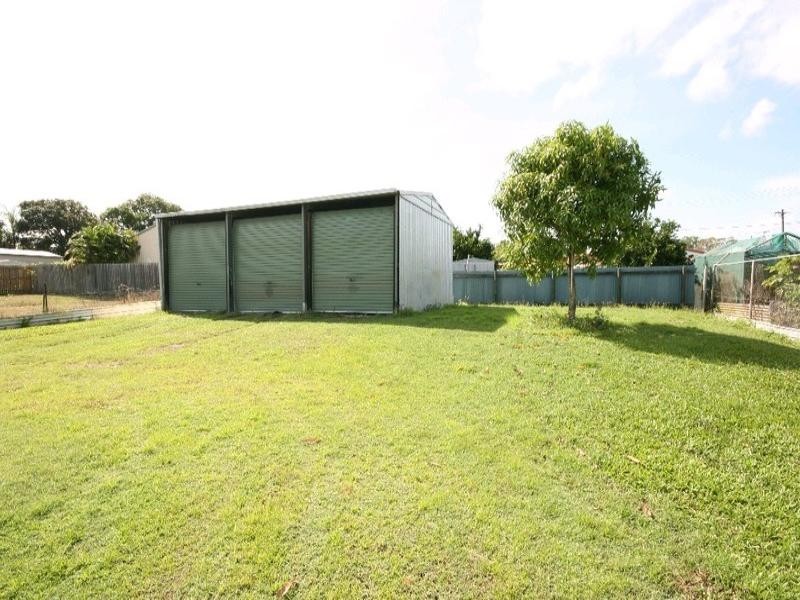 32 Beach Road, Sarina QLD 4737