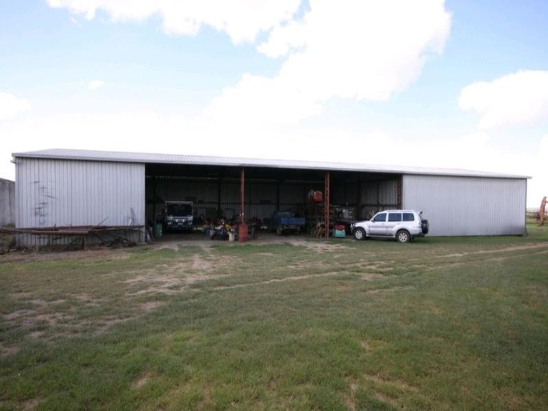 15 Duckabrook Road, Springsure QLD 4722