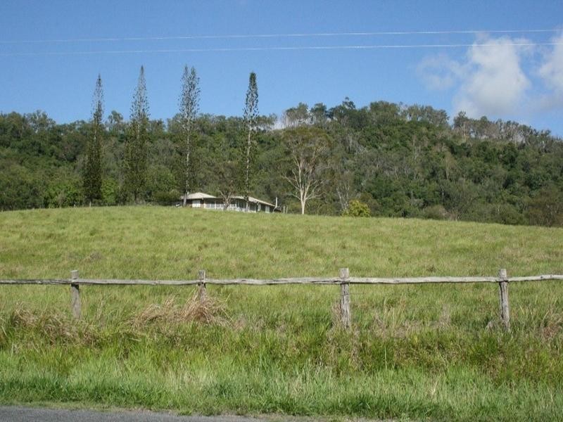 289 West Plane Creek Road, Sarina QLD 4737